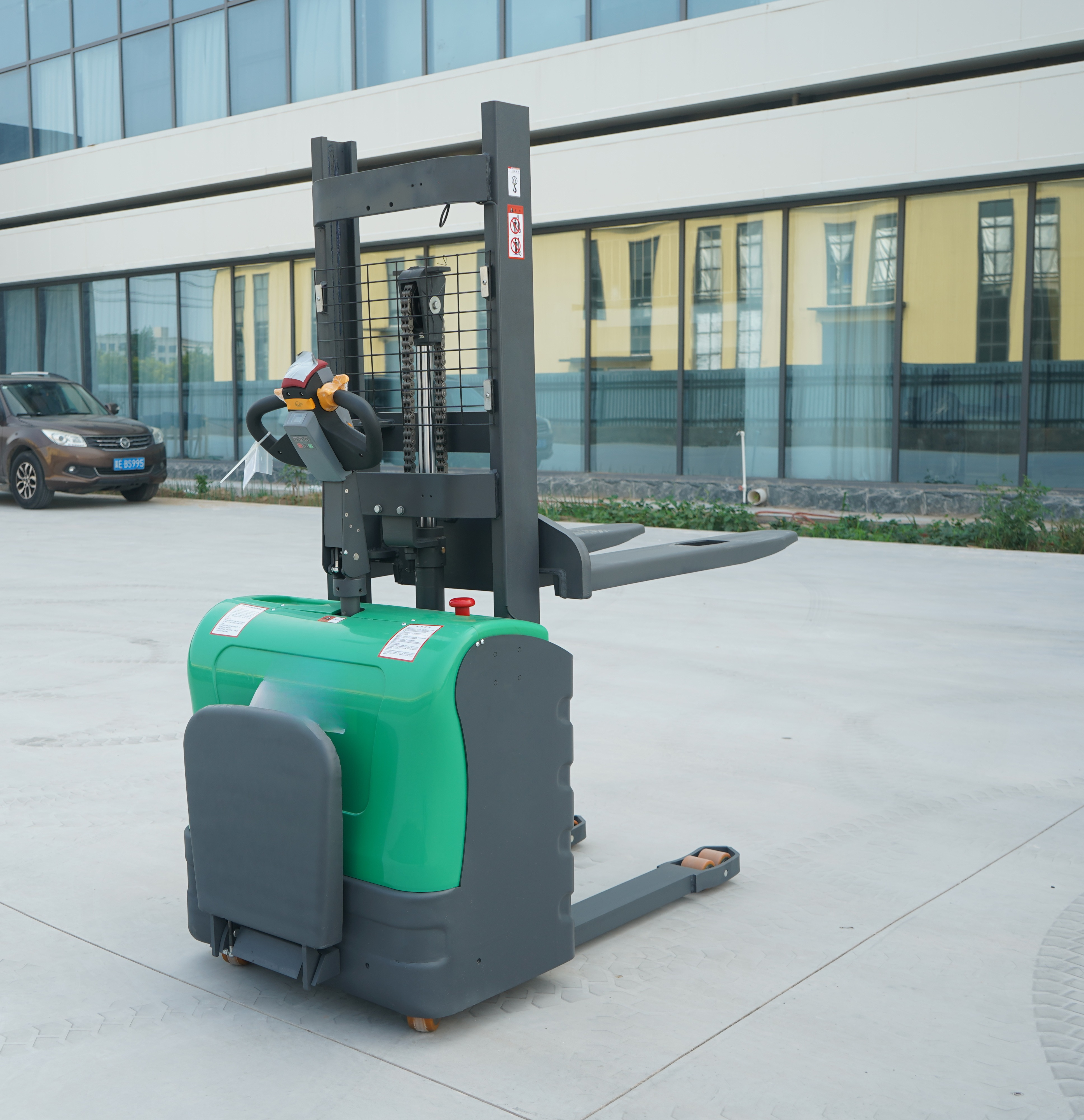 Portable Stand-On Type Electri – Electric Forklift Bewertung und Preis